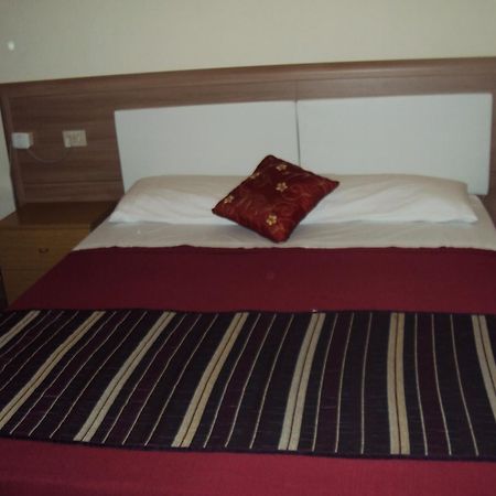 Hotel Mirage เมสซีนา ภายนอก รูปภาพ