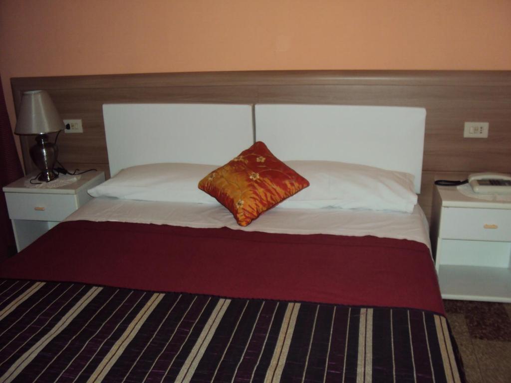 Hotel Mirage เมสซีนา ภายนอก รูปภาพ